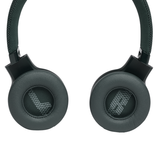 JBL LIVE 400BT - Green - Your Sound, Unplugged - Detailshot 4